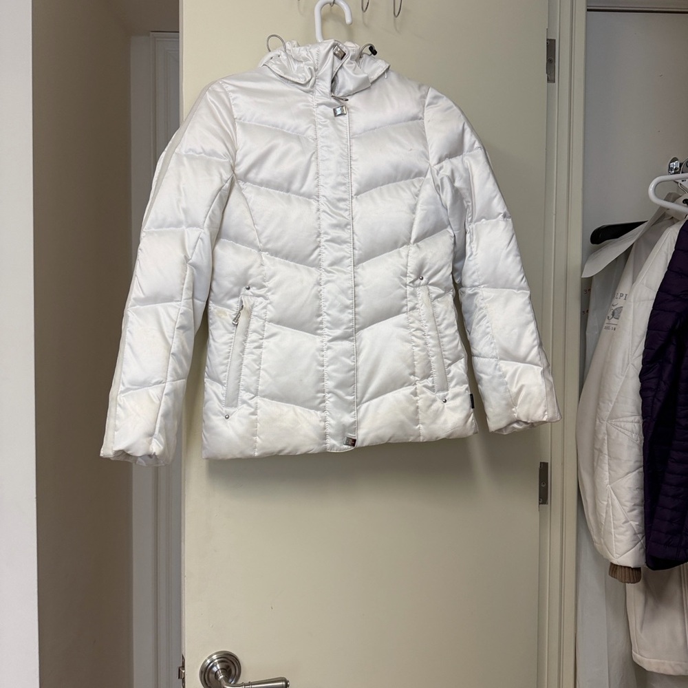 Descente Women's Snowy White Puffer Jacket